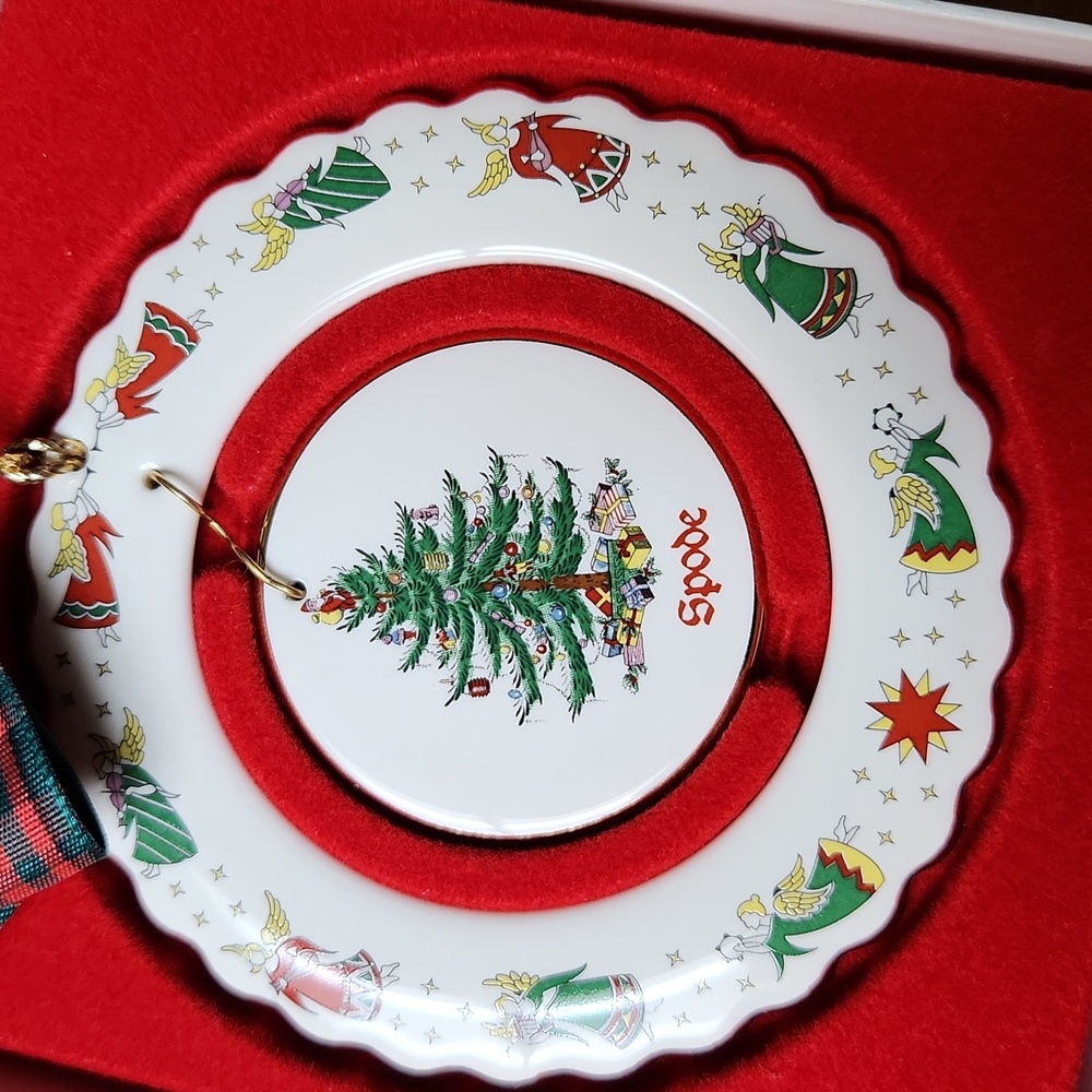 Vintage Porcelain Spode Christmas Ornament  Year 2000 - Picture 6 of 8